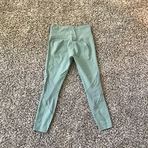 Athleta workout capris- small